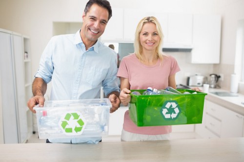 Efficient loading of household items into a moving van