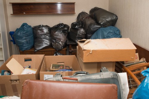 Eco-friendly garden waste disposal methods in Hammersmith